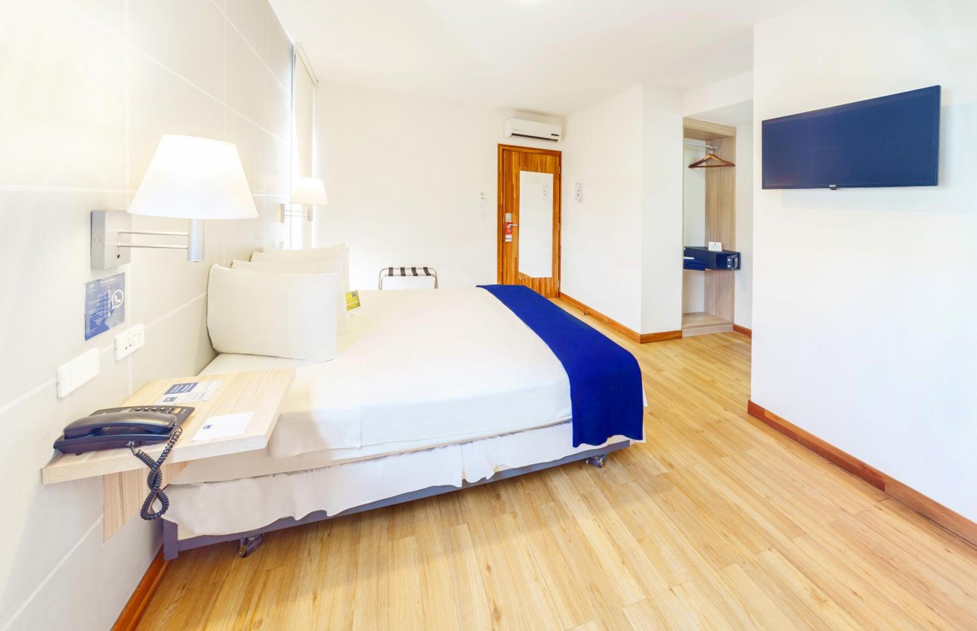 Hotel Lp Equipetrol Santa Cruz de La Sierra Esterno foto